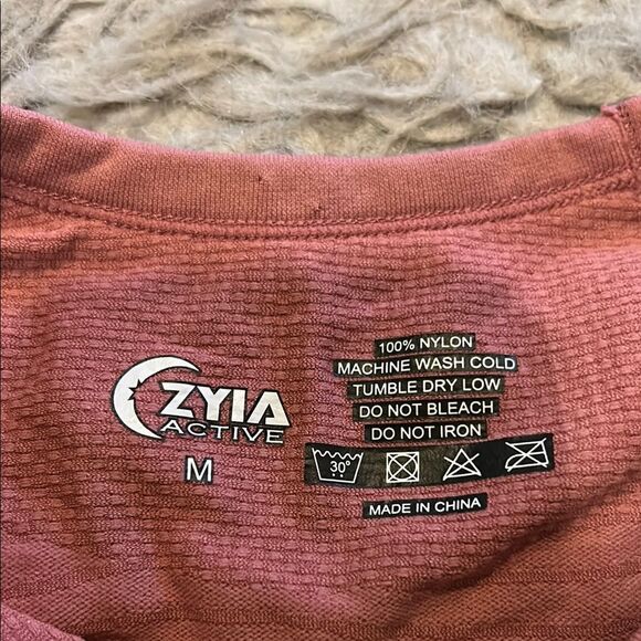 ZYIA Women’s Earth Rose Ripple Tech Pullover‎ - Picture 2 of 4